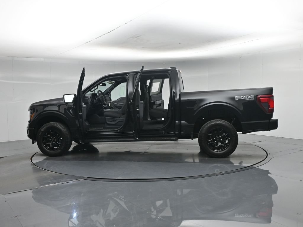 New 2026 Agate Black Metallic Ford XLT image 36
