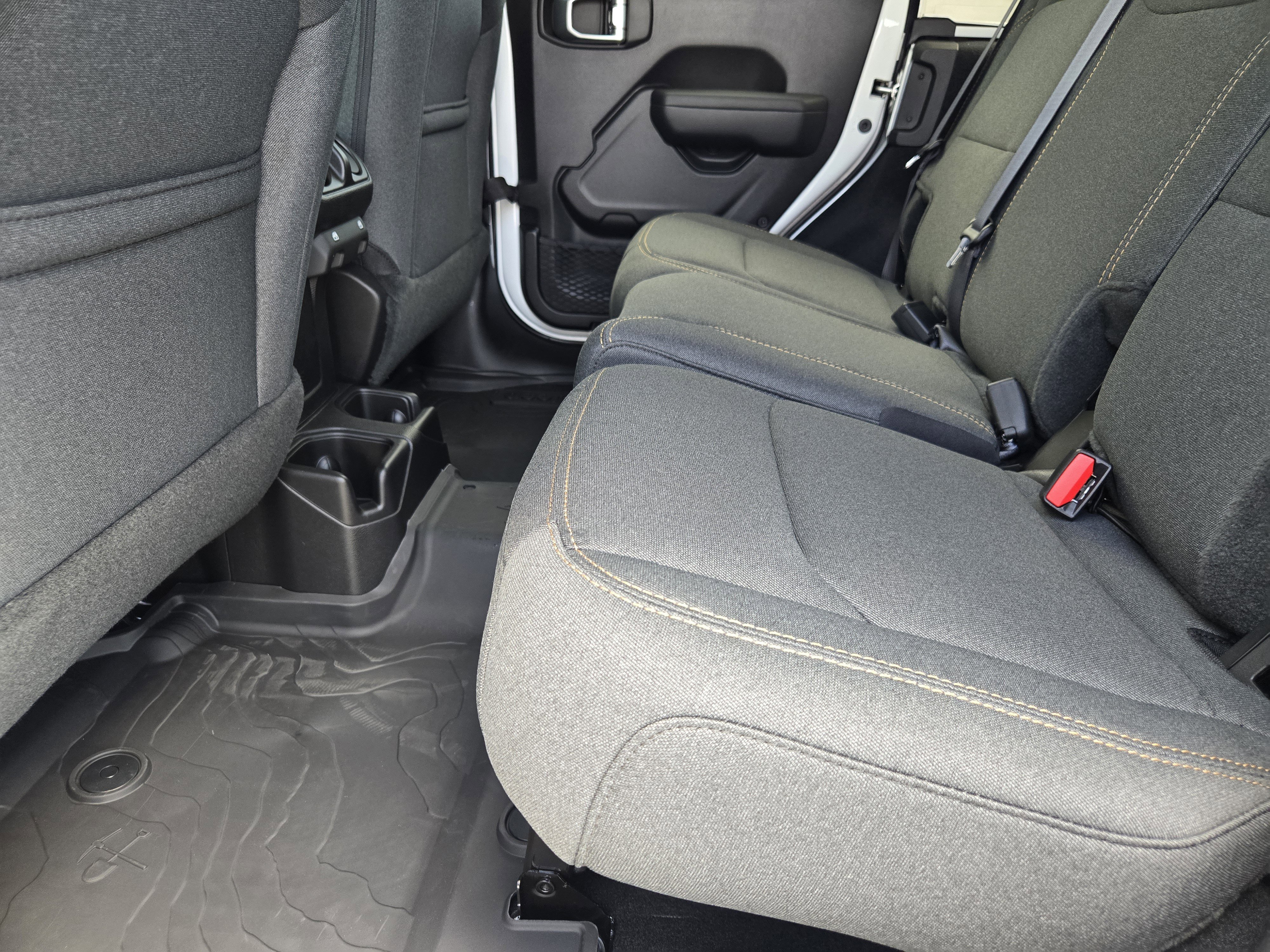 2025 Jeep Wrangler 4-Door Sport S - Photo 20