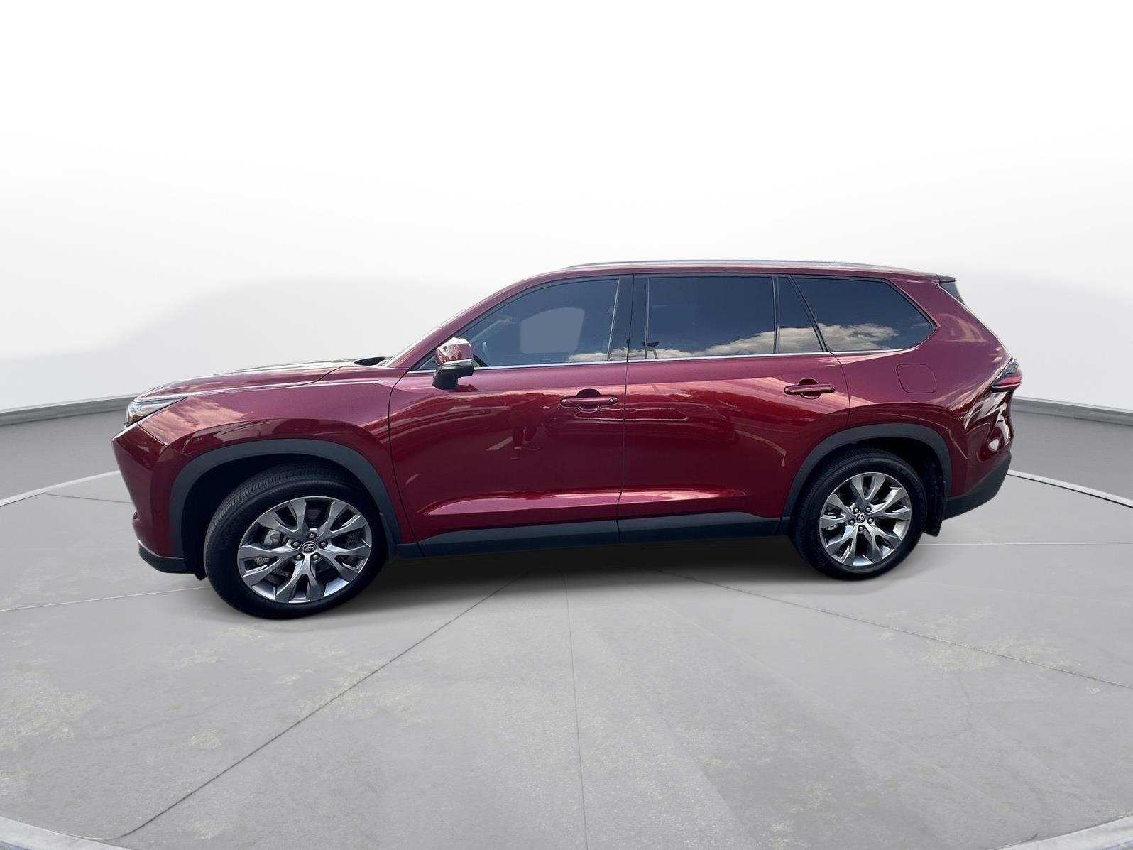 Used 2025 Ruby Flare Pearl Toyota Limited image 9