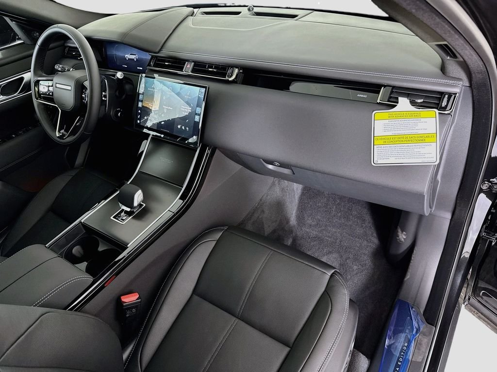 New 2026 Santorini Black Land Rover P250 Base image 19
