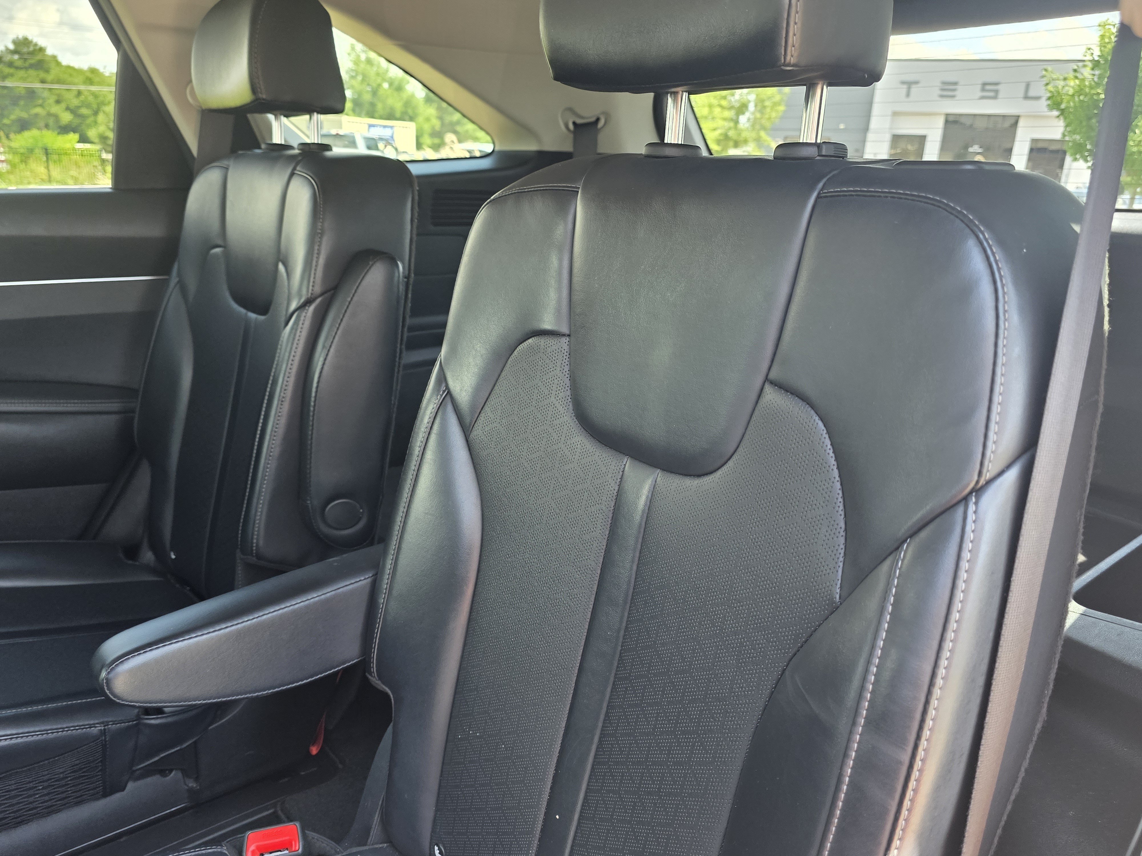 Used 2021 Gravity Blue Kia EX image 12