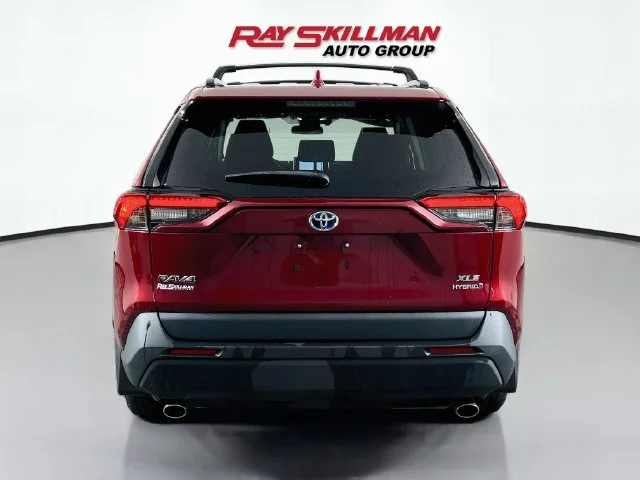 Used 2023 Red Toyota XLE image 6