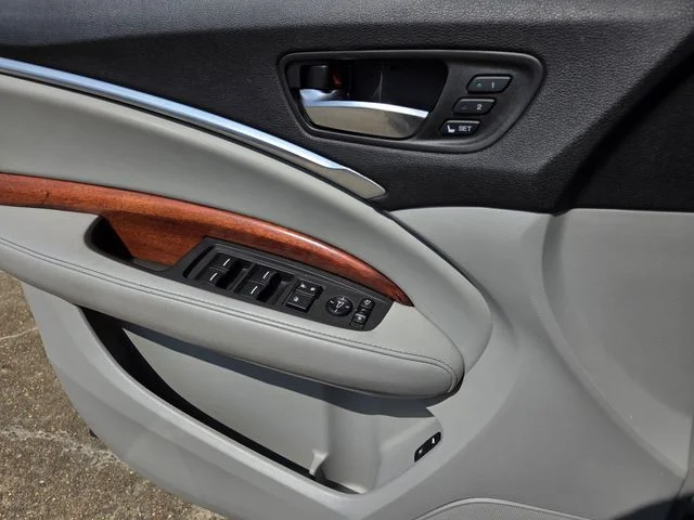 Used 2017 Silver Acura w/Advance Pkg image 15