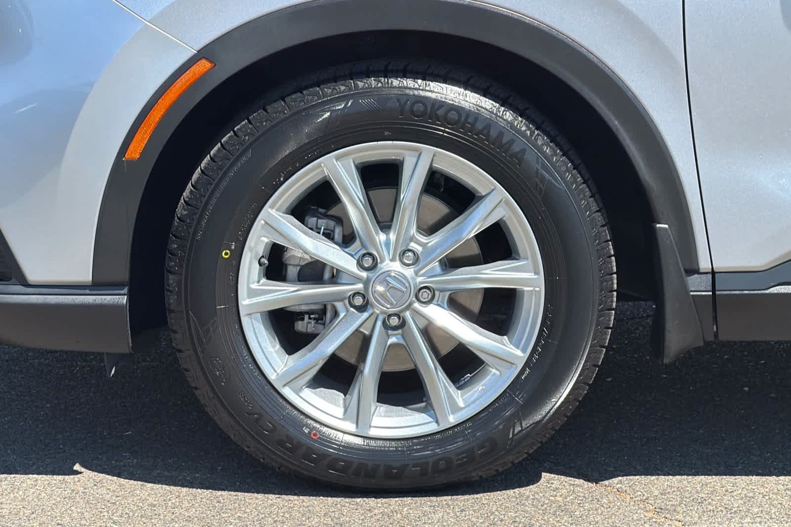 Used 2024 Lunar Silver Metallic Honda EX-L image 31