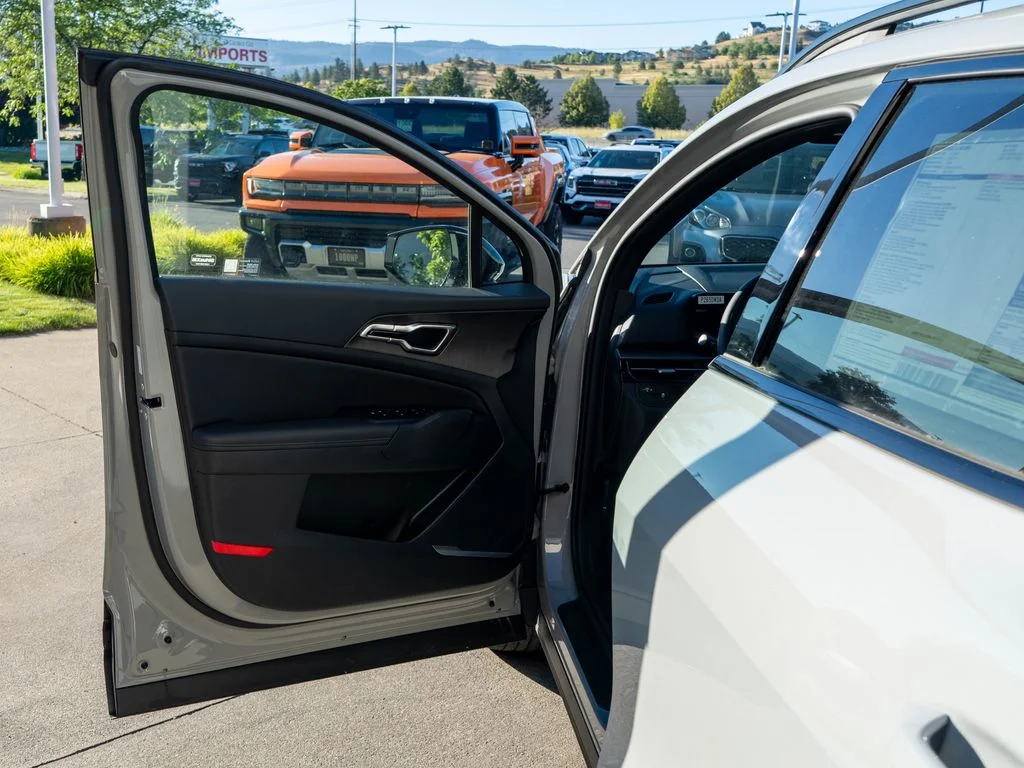 New 2026 Wolf Gray Kia X-Line image 15