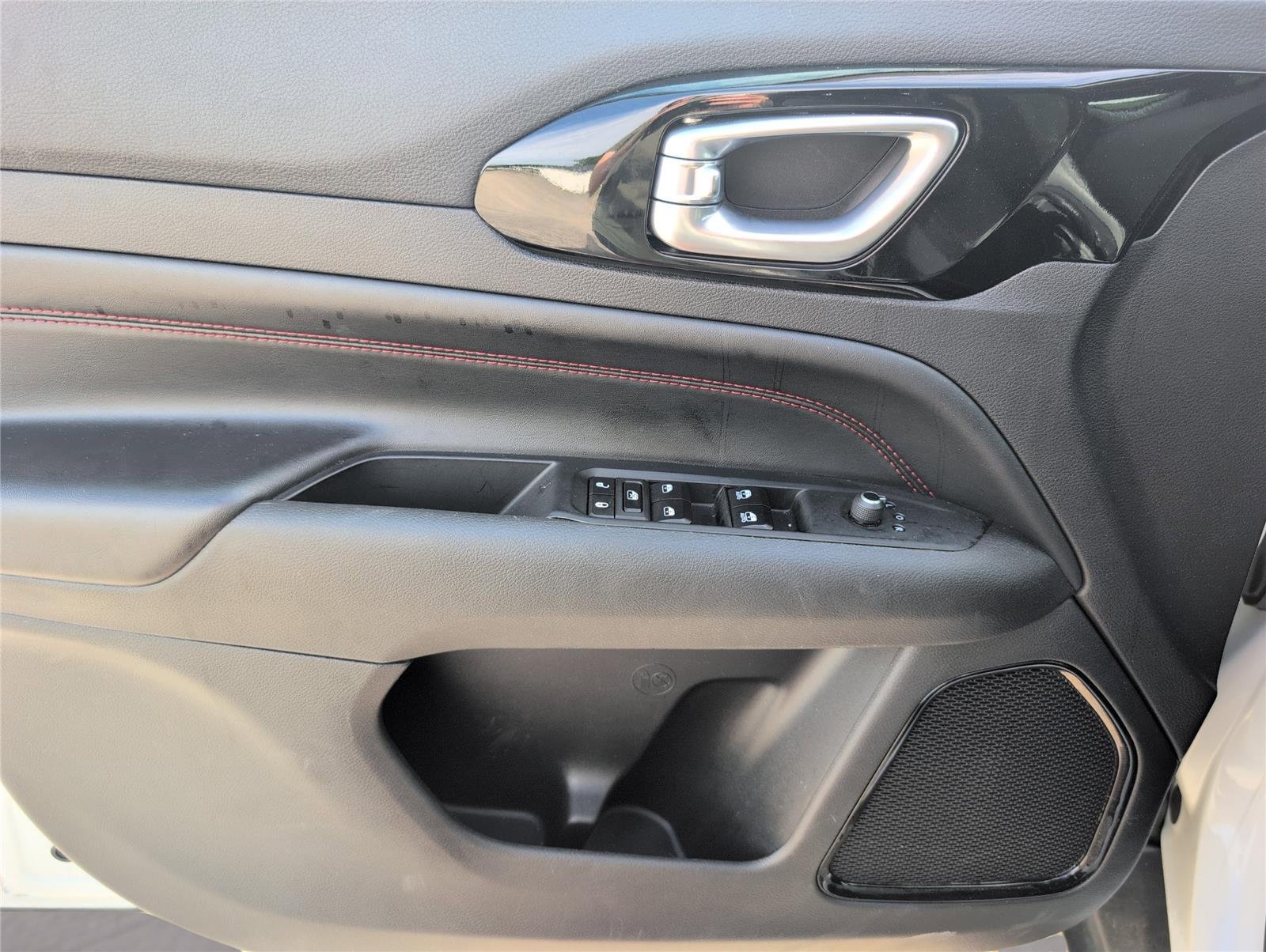2025 Jeep Compass Trailhawk - Photo 11
