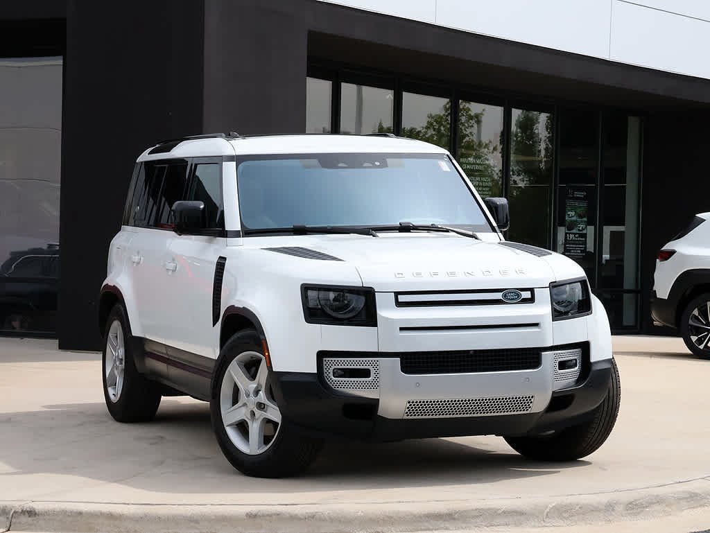 2020 Land Rover Defender HSE's photo