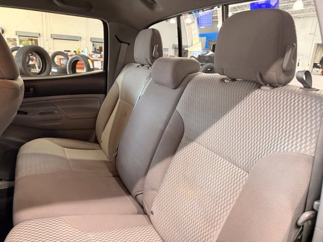 Used 2014 Tan Toyota DOUBCAB image 23