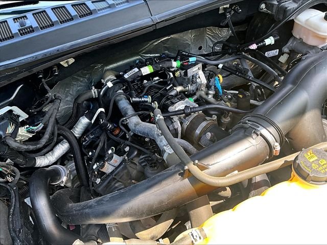 Used 2019 Red Ford XL image 33