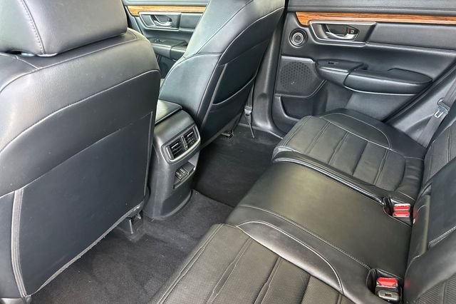 Used 2017 Crystal Black Pearl Honda Touring image 14