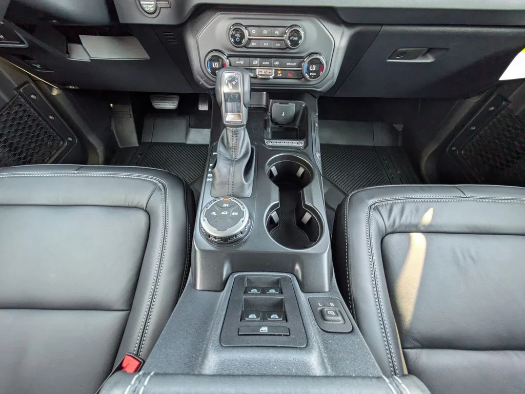 New 2026 Avalanche Gray Ford Outer Banks image 19