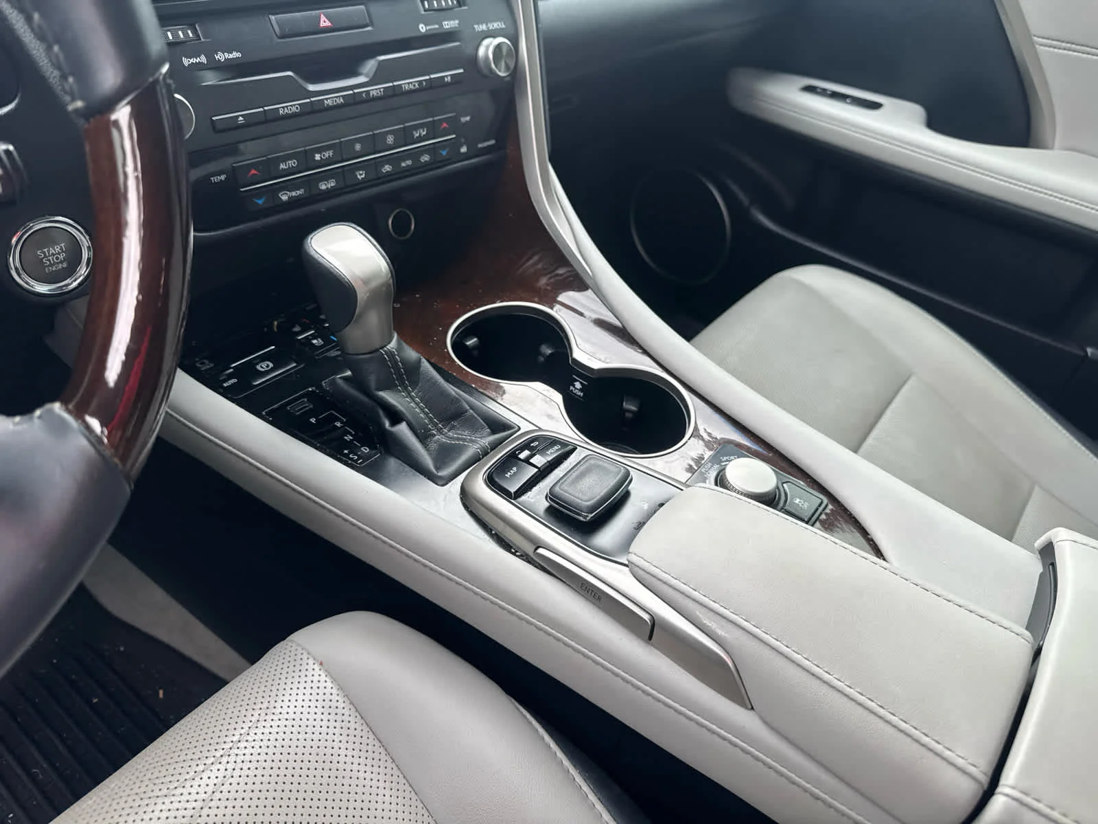 Used 2017 Eminent White Pearl Lexus  image 12
