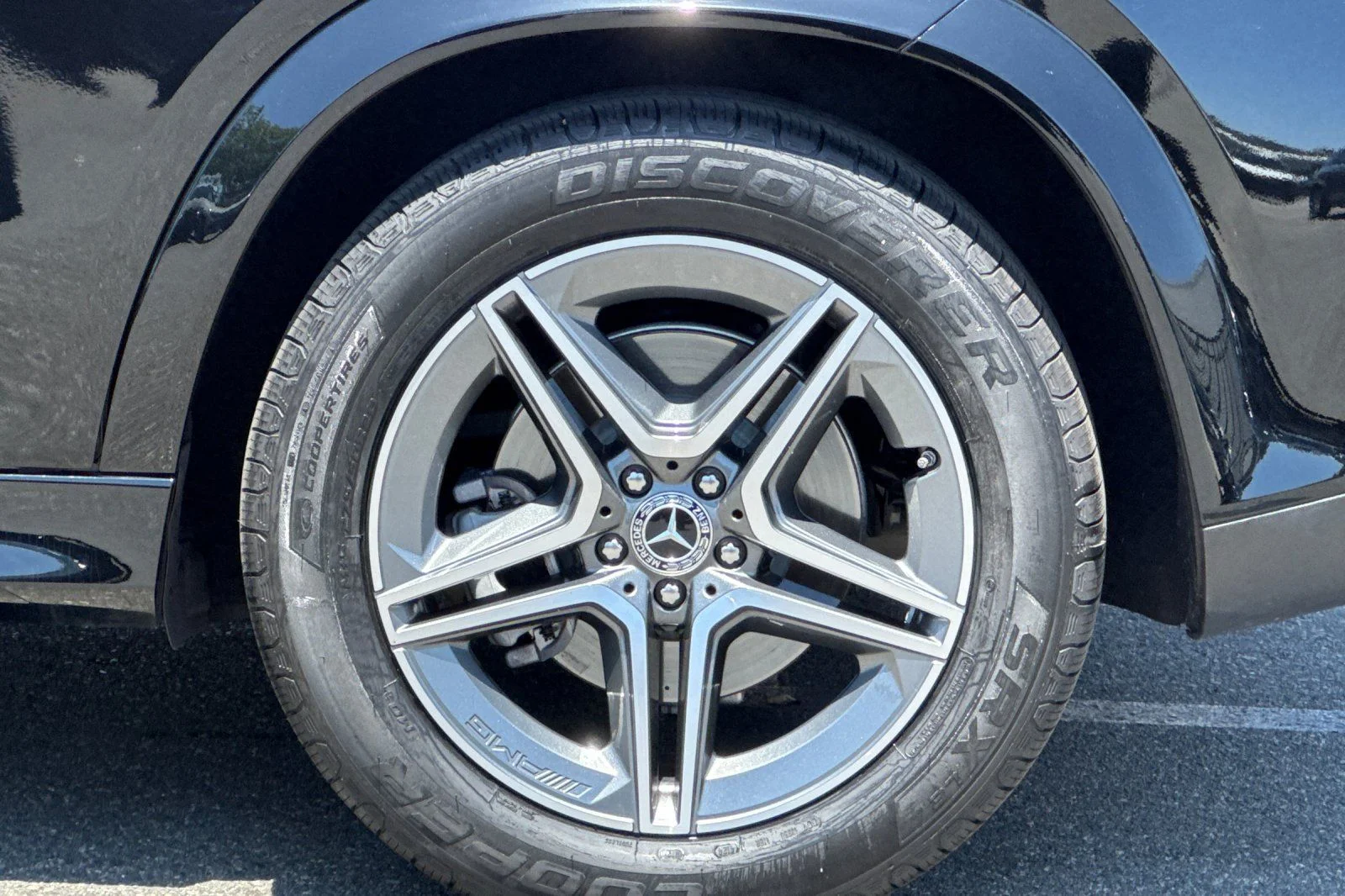 Certified Used 2024 Black Mercedes-Benz GLE 580 image 34
