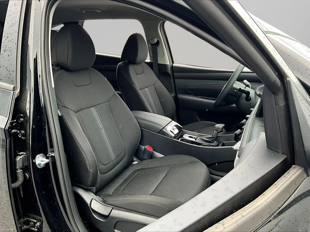 New 2026 Black Hyundai SEL image 10