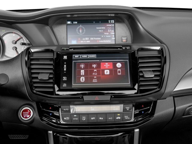 Used 2017 Lunar Silver Metallic Honda Touring image 10