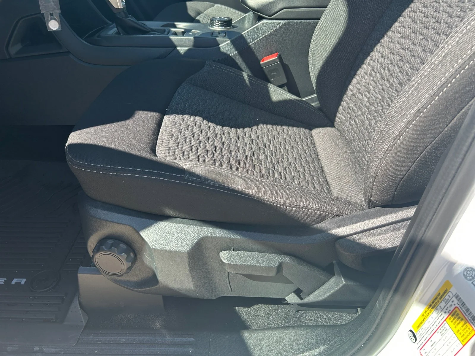 New 2026 Oxford White Ford XLT image 14