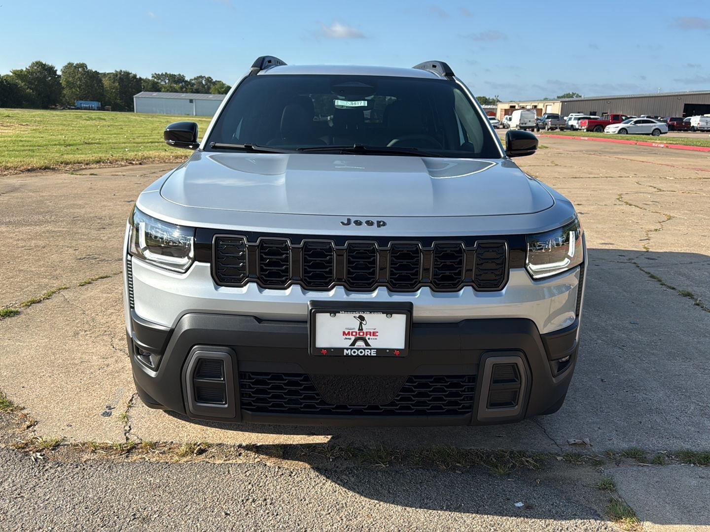 New 2026 Silver Zynith Clearcoat Jeep 85th Anniversary image 2