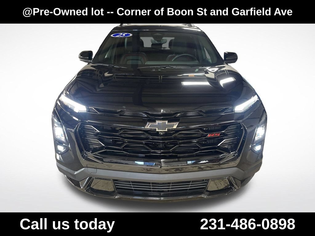 Used 2025 Mosaic Black Metallic Chevrolet RS image 12