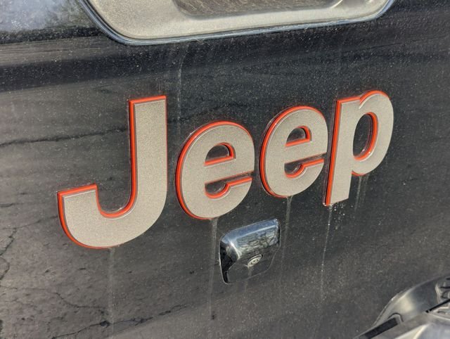 Used 2022 Black Clearcoat Jeep Mojave image 26