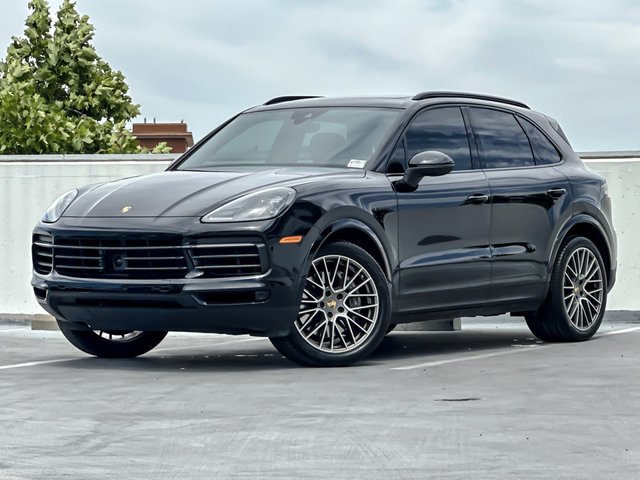 2023 Porsche Cayenne Platinum Edition