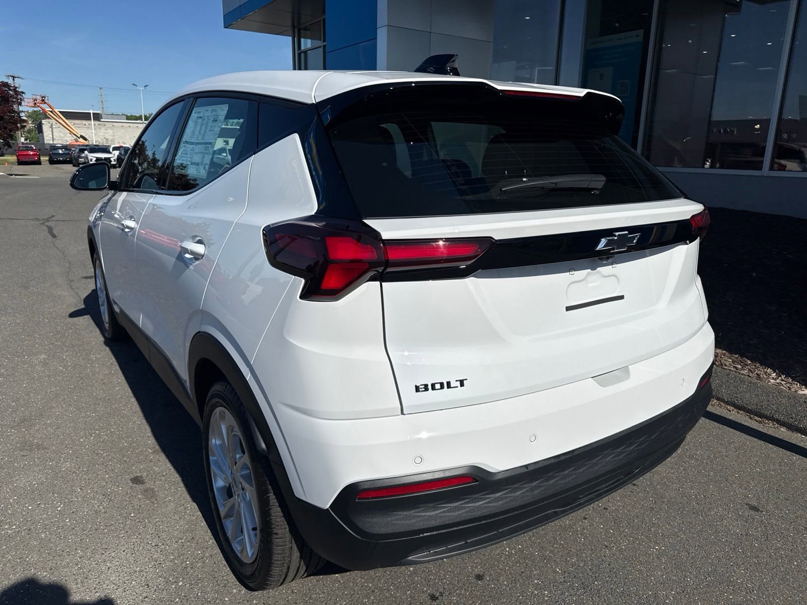 New 2027 Summit White Chevrolet LT image 8