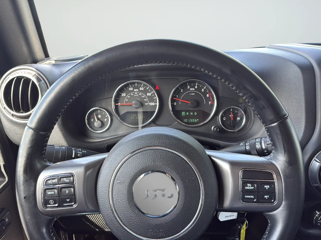 Used 2018 Black Jeep Unlimited Altitude image 26