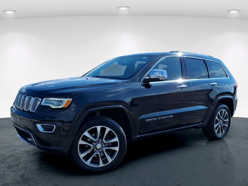 Used 2018 Black Jeep Overland image 2