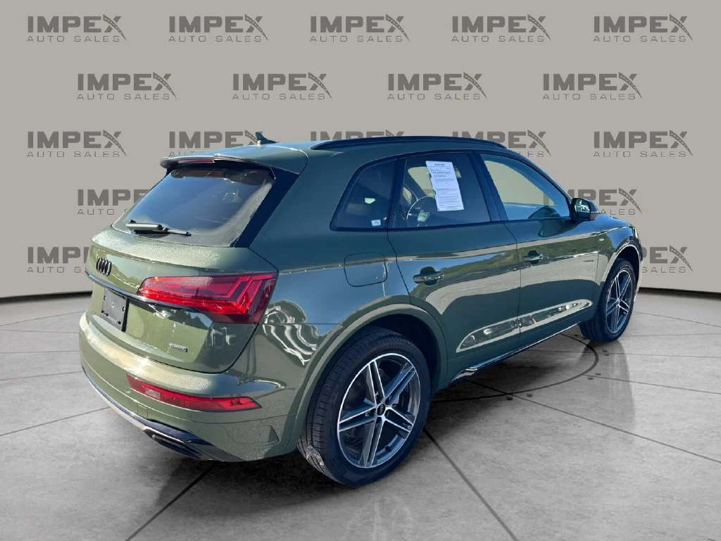 Used 2022 Green Audi 55 Premium Plus image 5