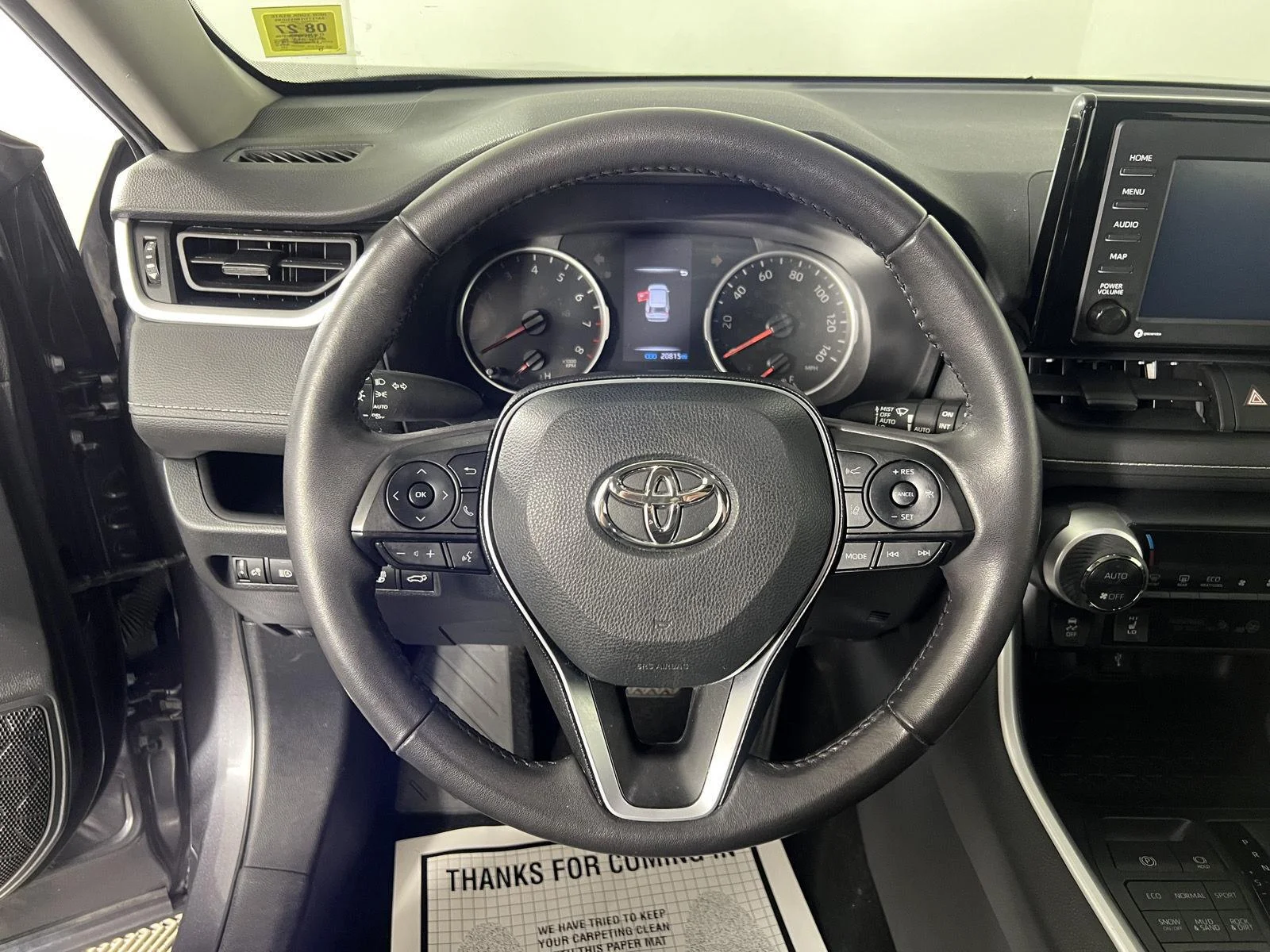Used 2022  Toyota XLE image 31