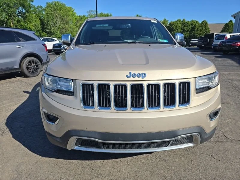 Used 2014 Beige Jeep Limited image 2