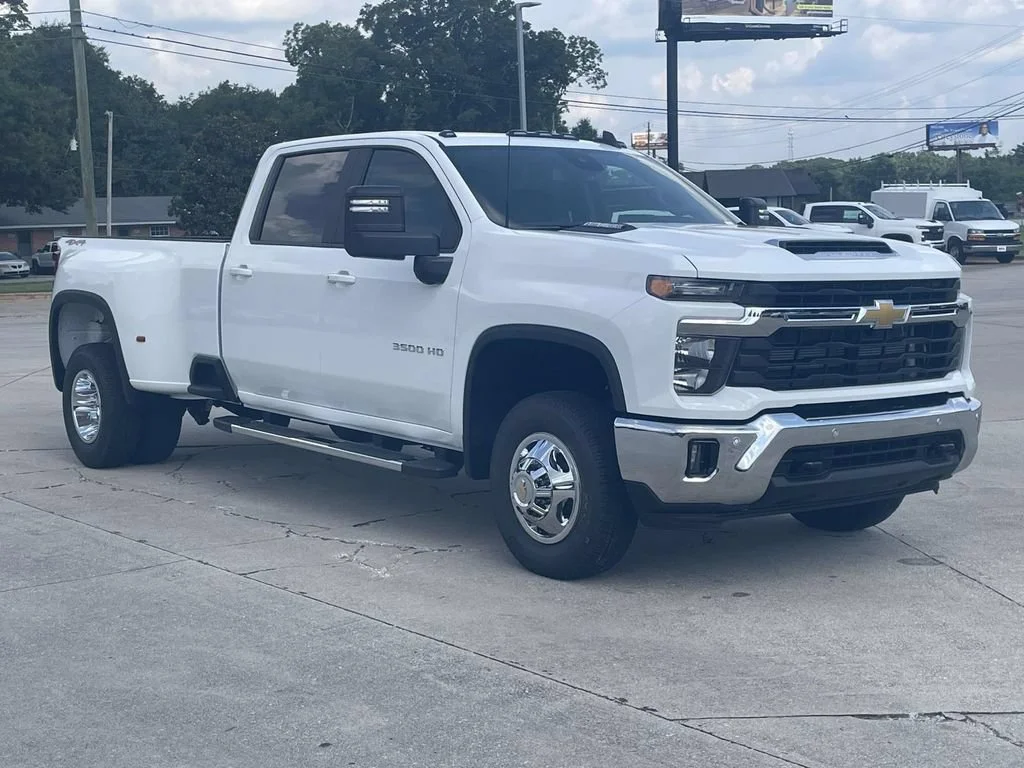 2026 Chevrolet Silverado 3500 HD LT - Photo 5