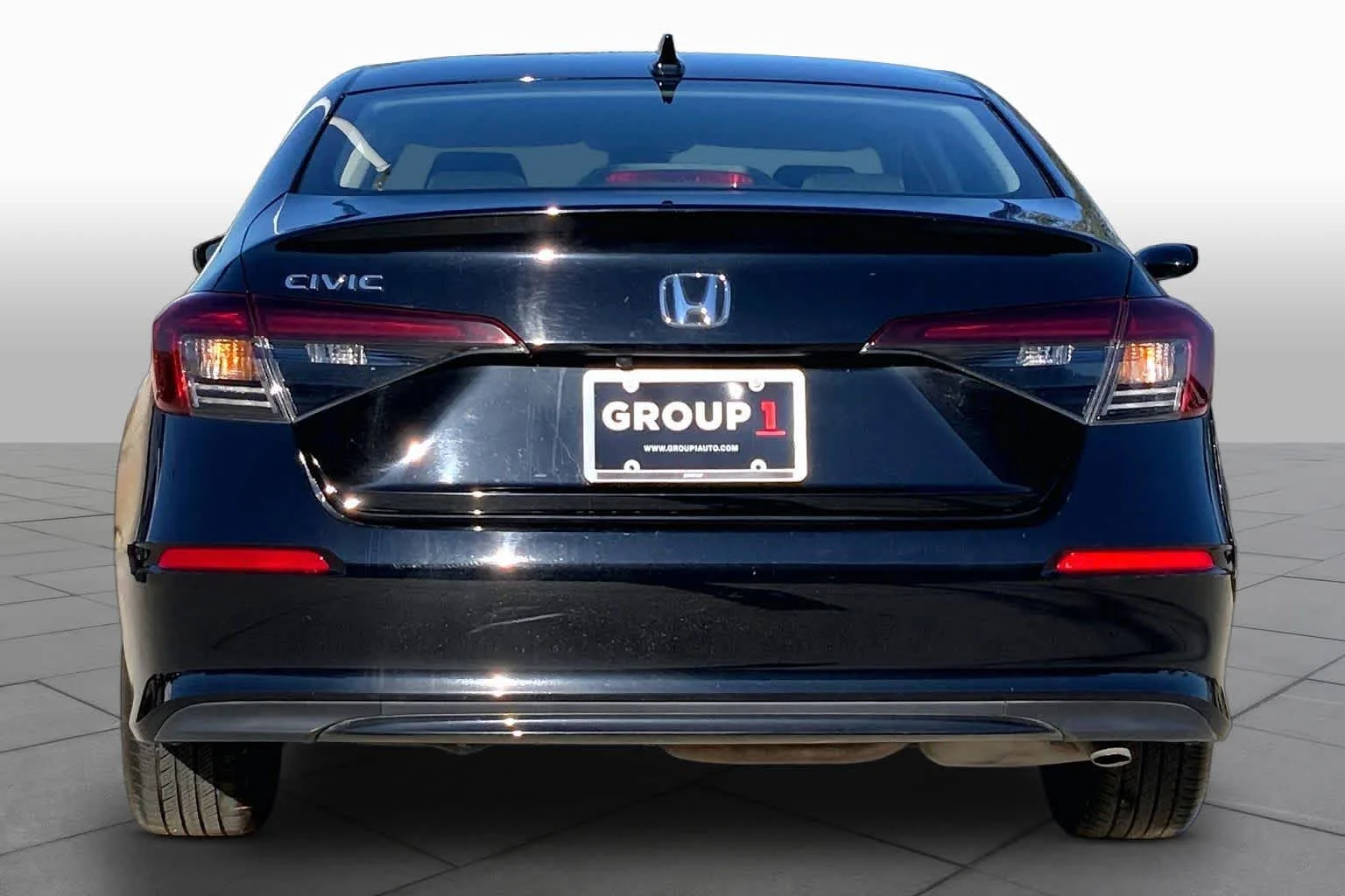Used 2025 Crystal Black Pearl Honda LX image 5
