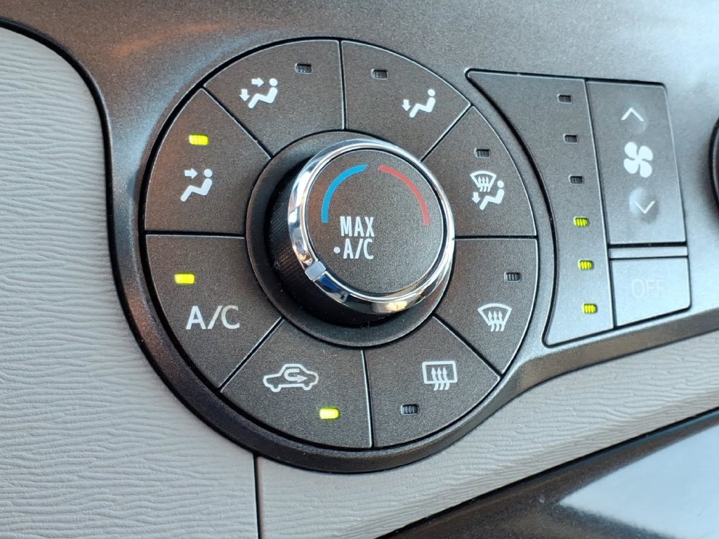 Used 2012 Predawn Gray Mica Toyota Base image 17