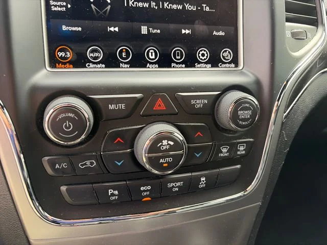 Used 2018 White Jeep Limited image 18