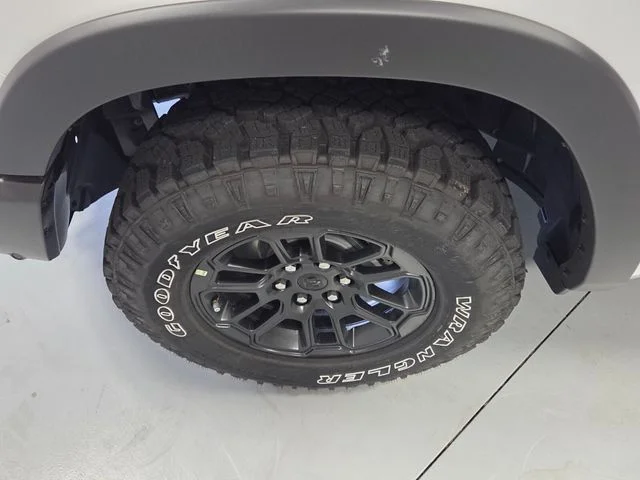 New 2026 Bright White Clear-Coat Exterior Paint RAM Rebel image 17