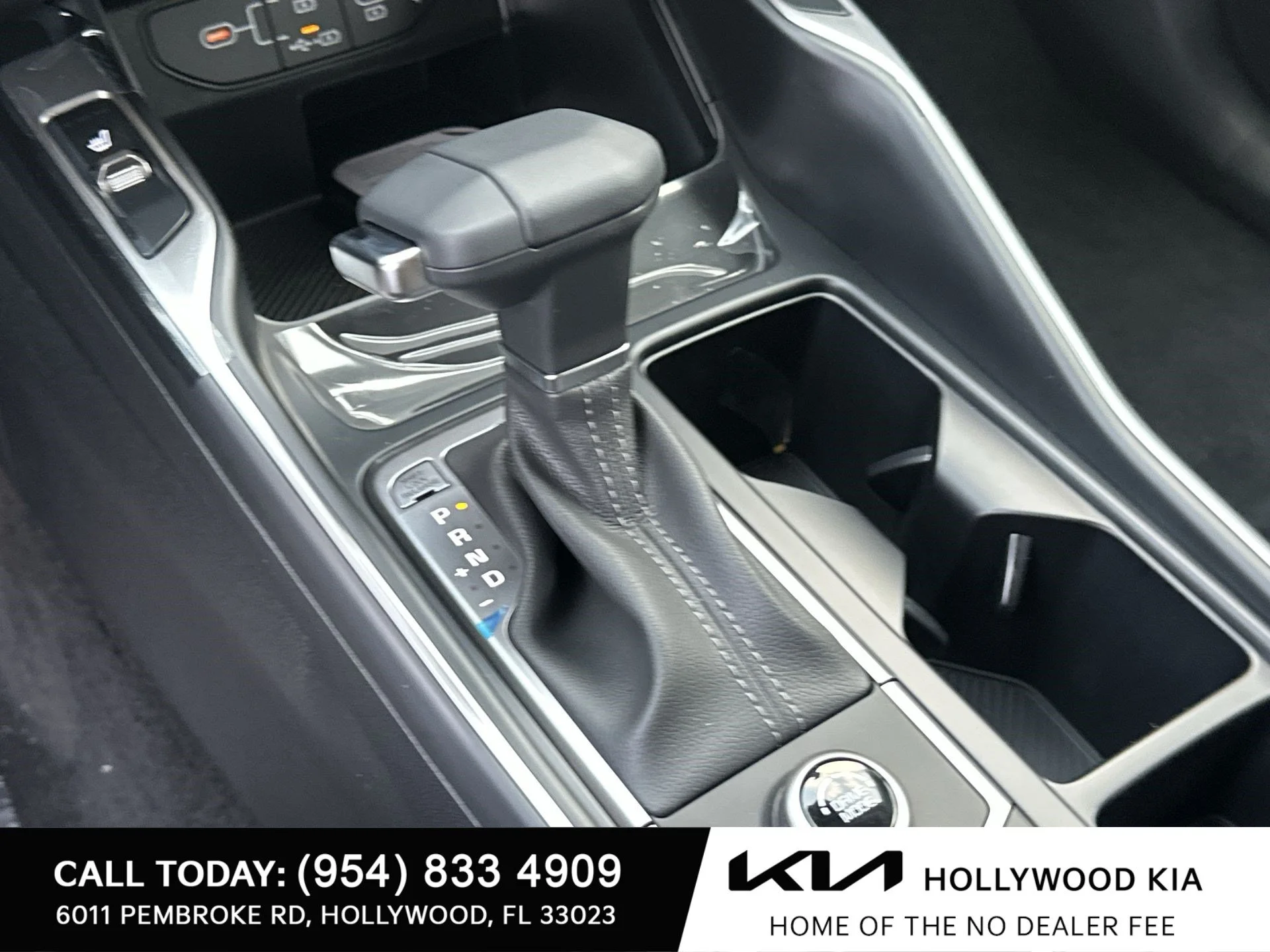 New 2026 Ivory Silver Kia S image 19