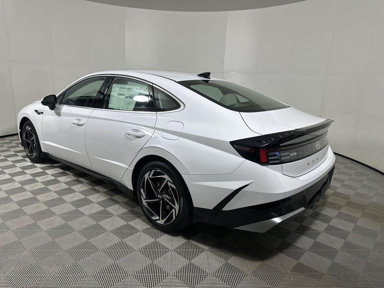 New 2026 Serenity White Hyundai SEL Sport image 5