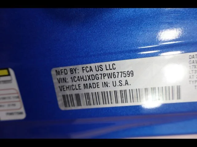 Used 2023 Blue Jeep High Tide image 31