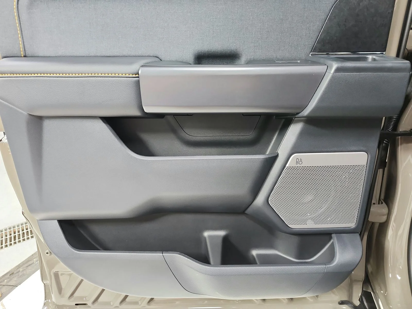 New 2026 Gray Ford Tremor image 41