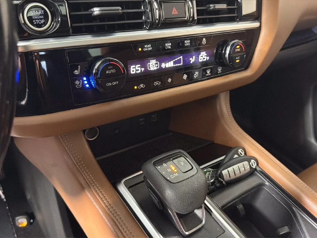 Used 2022 Black Nissan Platinum image 26