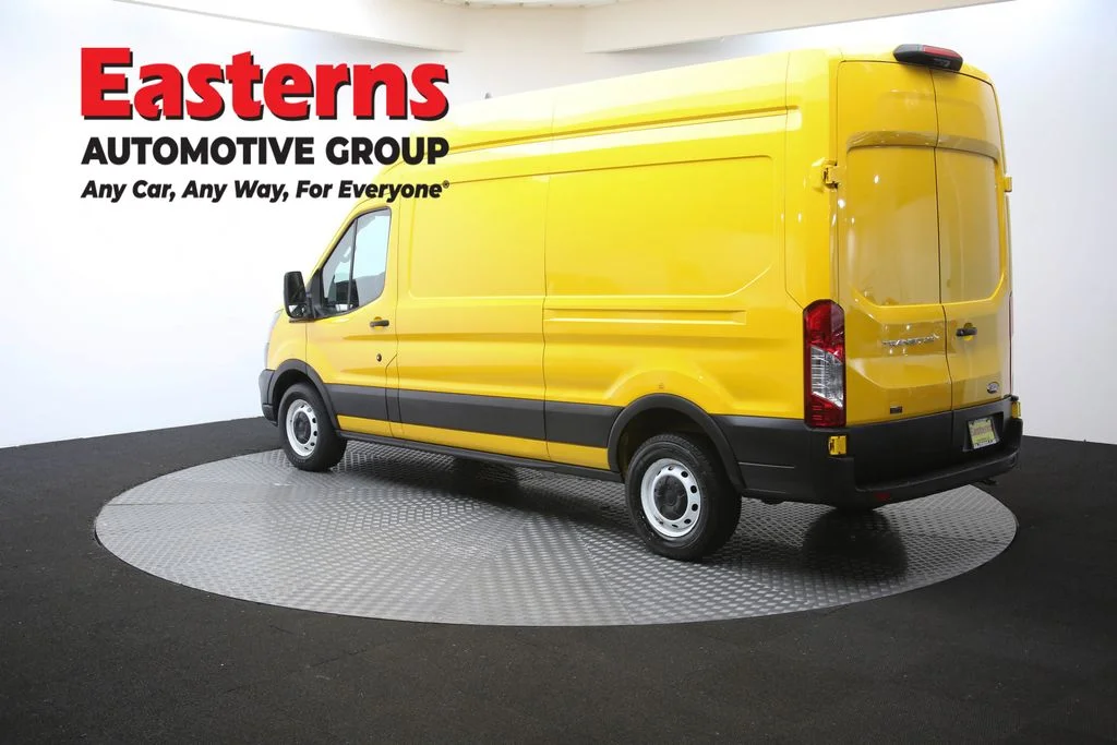 Used 2021 Yellow Ford Base image 65