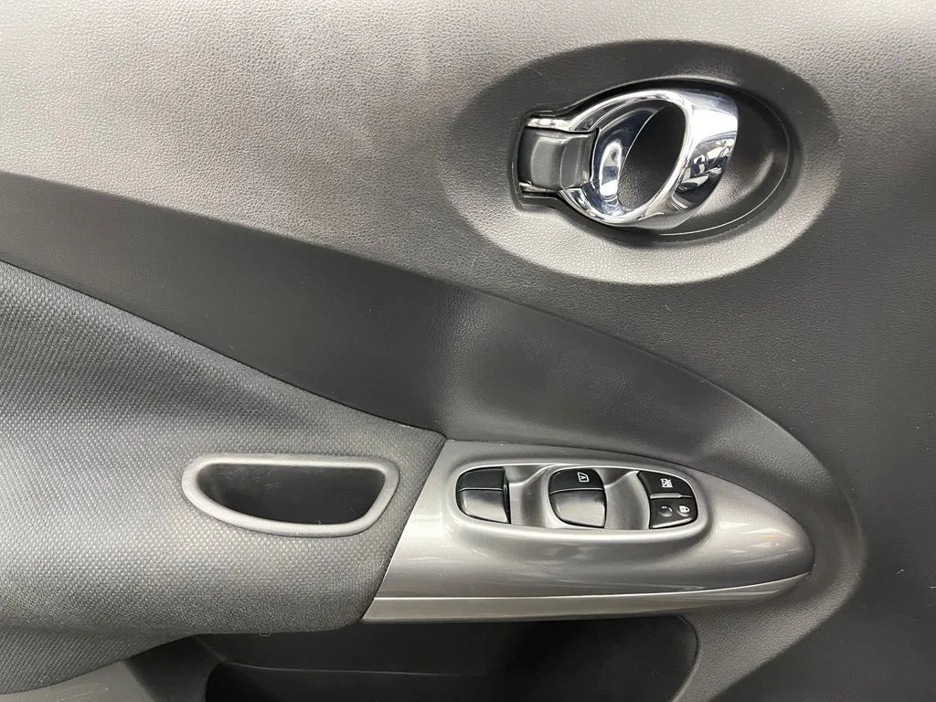 Used 2015 Gun Metallic Nissan S image 14