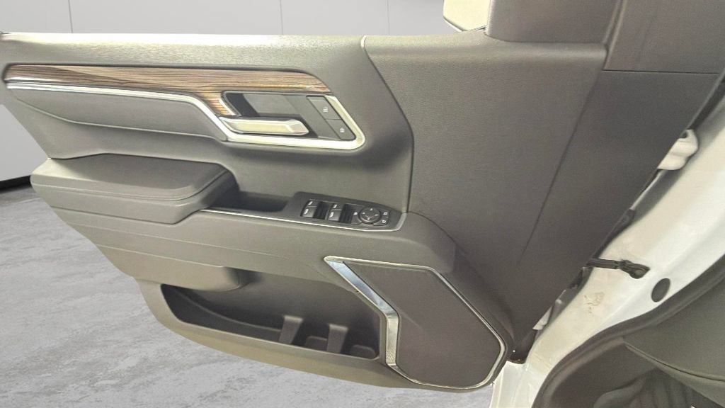 Certified Used 2025 Summit White Chevrolet LT Trail Boss image 26