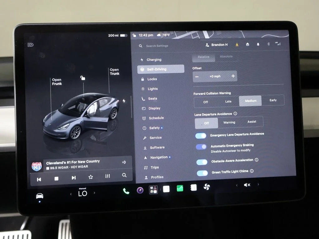 Used 2022 Silver Tesla Long Range image 49