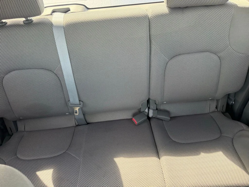 Used 2013 Blue Nissan SV image 32