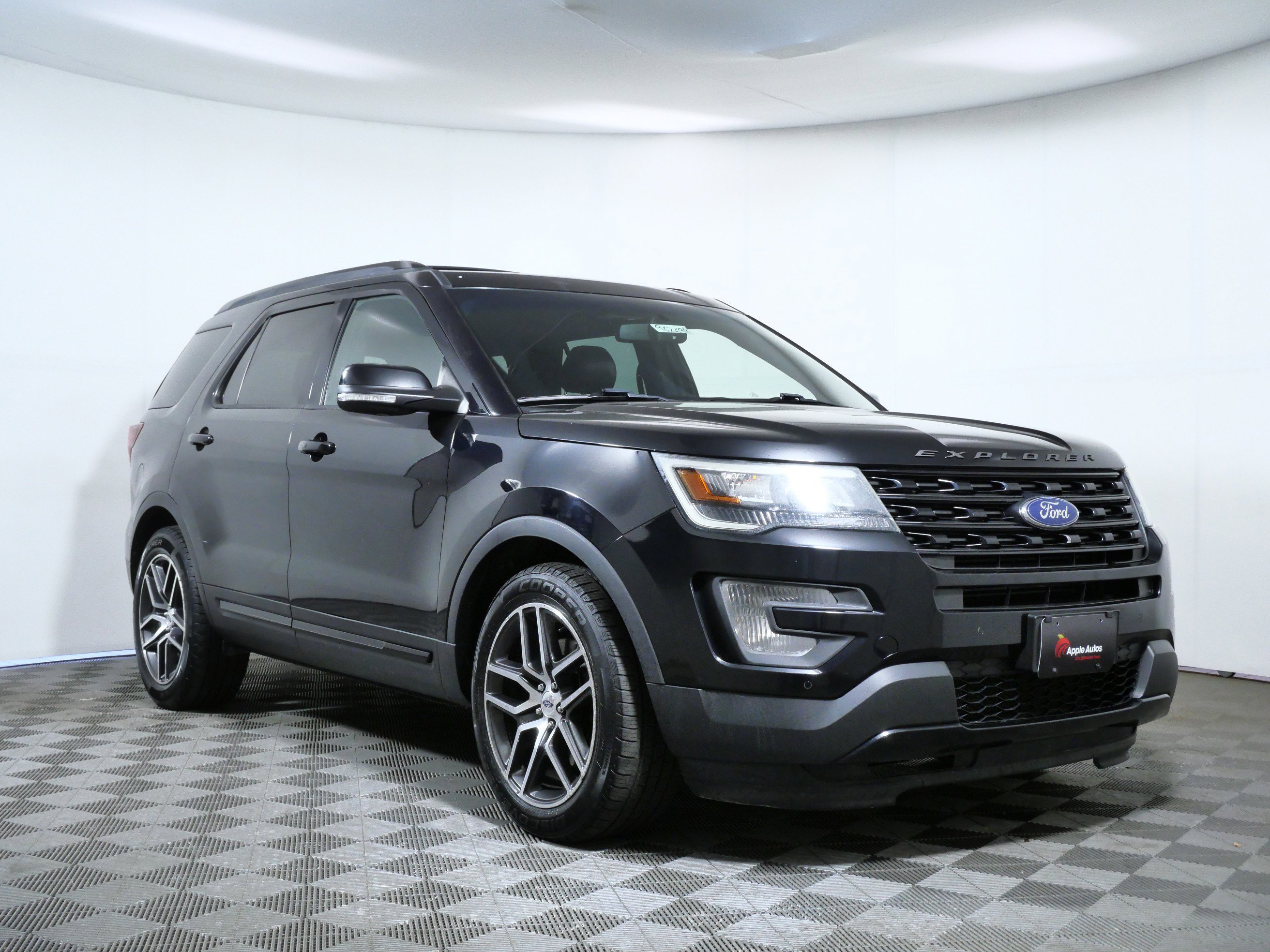 2016 Ford Explorer Sport 4WD's photo
