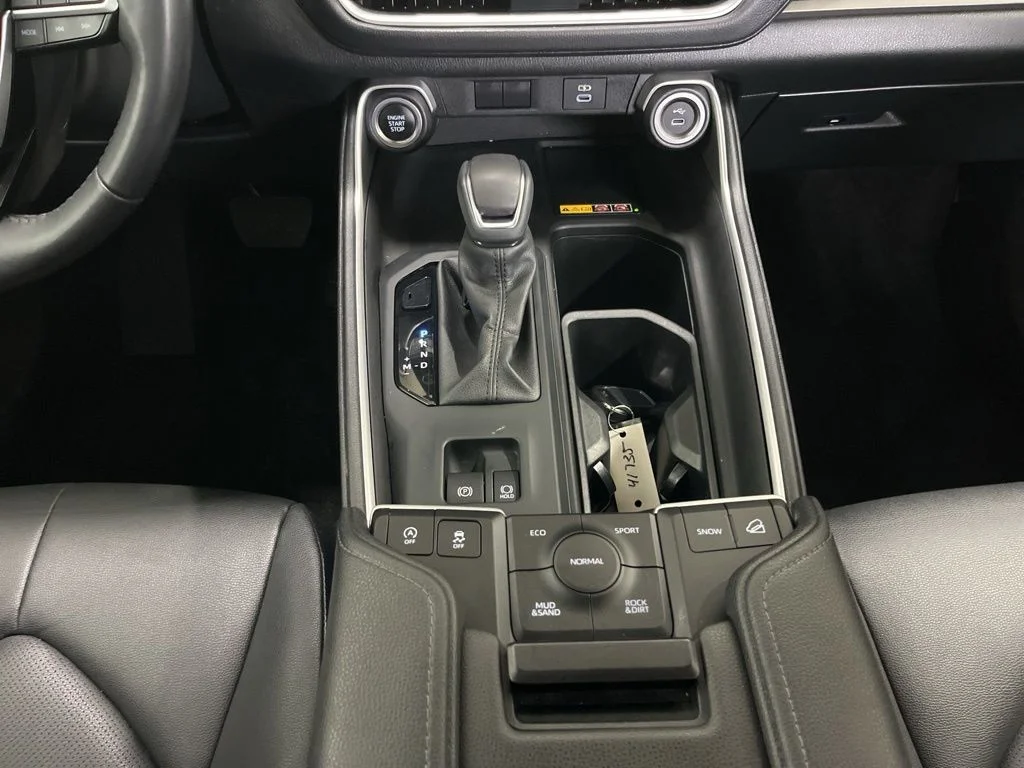 Used 2024 White Toyota XLE image 25