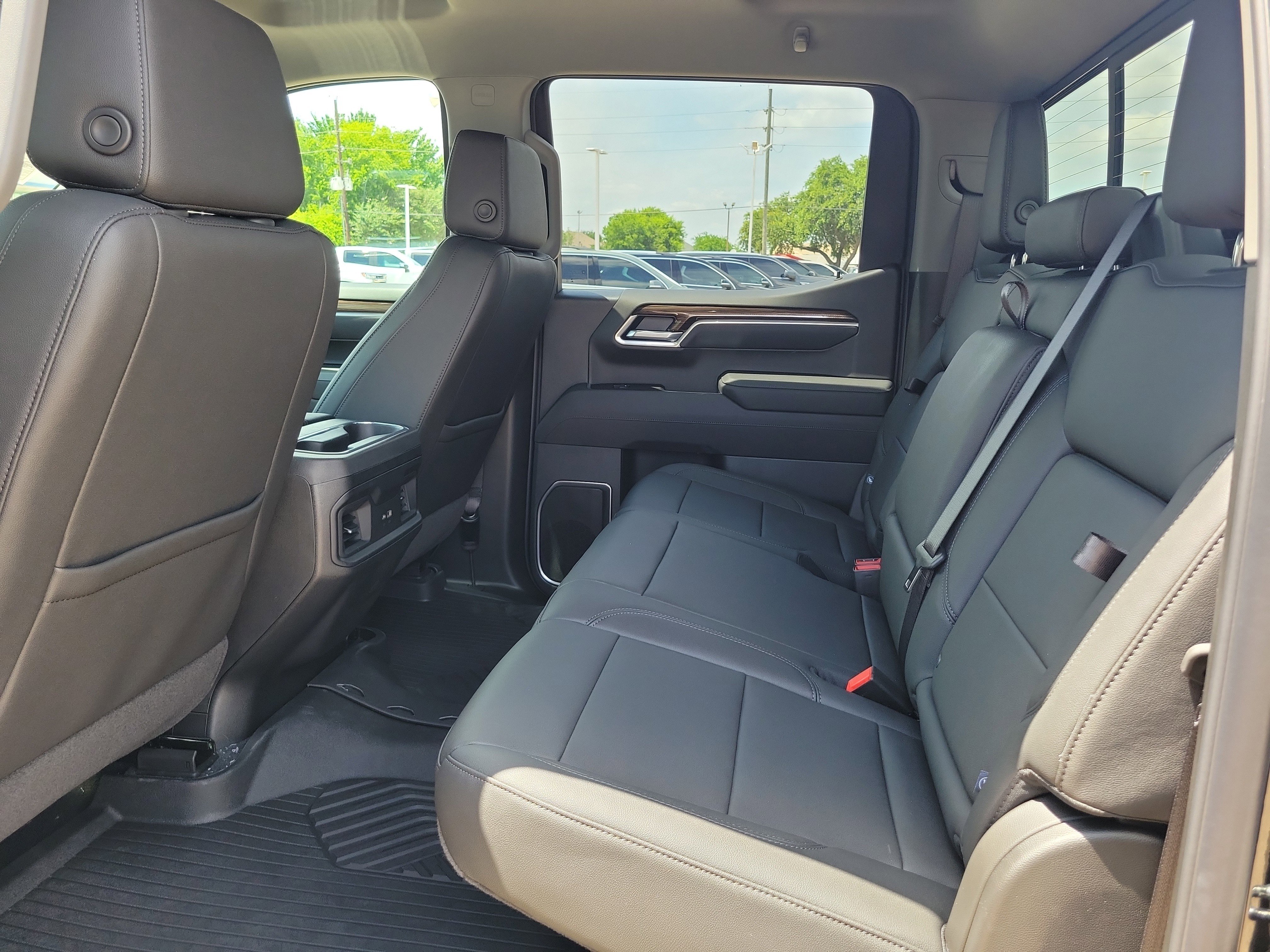 2026 Chevrolet Silverado 1500 LT - Photo 11