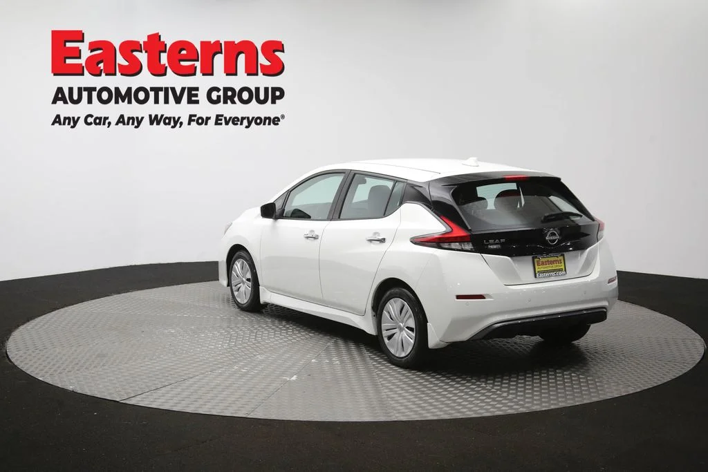 Used 2023 White Nissan S image 60
