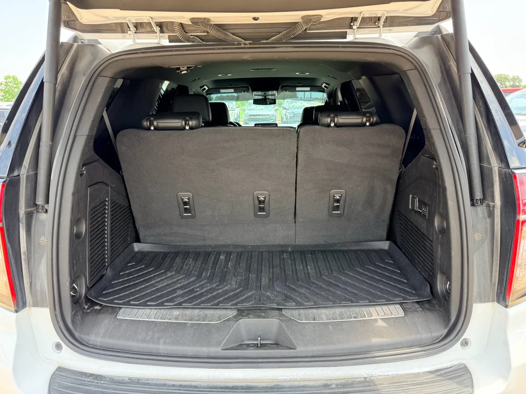 Used 2022 Summit White Chevrolet Z71 image 30